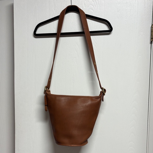 Coach Vintage Tan Leather Duffle Sac Bucket Bag - Picture 13 of 16